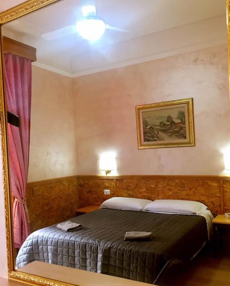 Фото Roma Full House