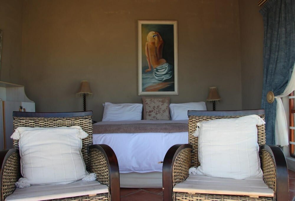 Фото Walkerbay Accommodation