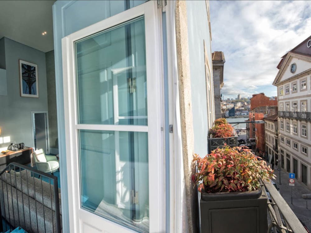 Фото Apartamentos The Arc Carrís