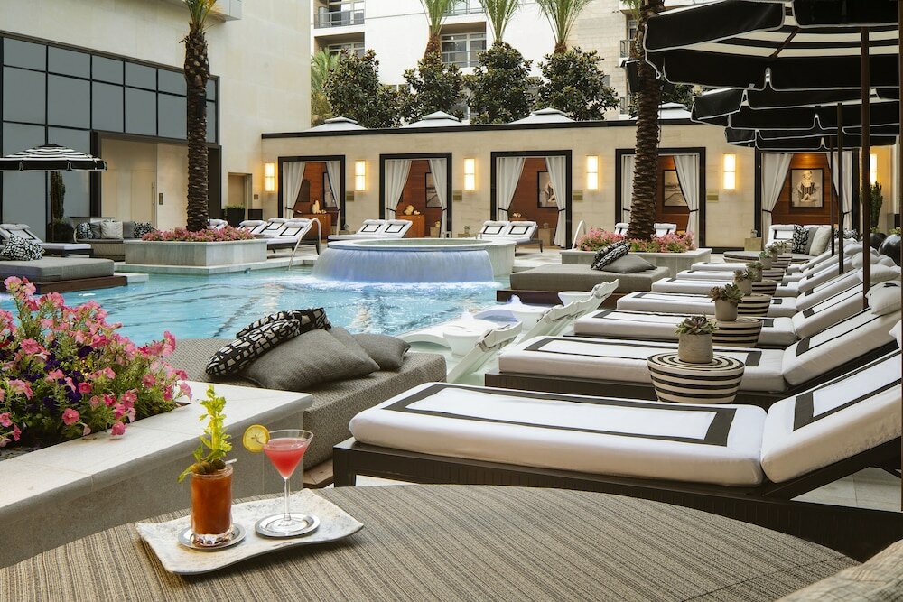 Фото The Post Oak Hotel at Uptown Houston