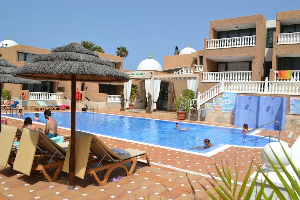 Фото отеля 1