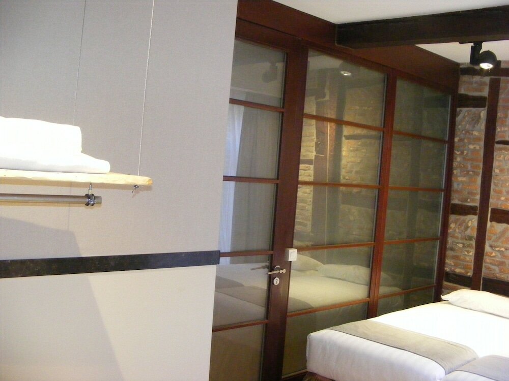 Фото Amosa Liège City Centre Apart Gerardrie 17