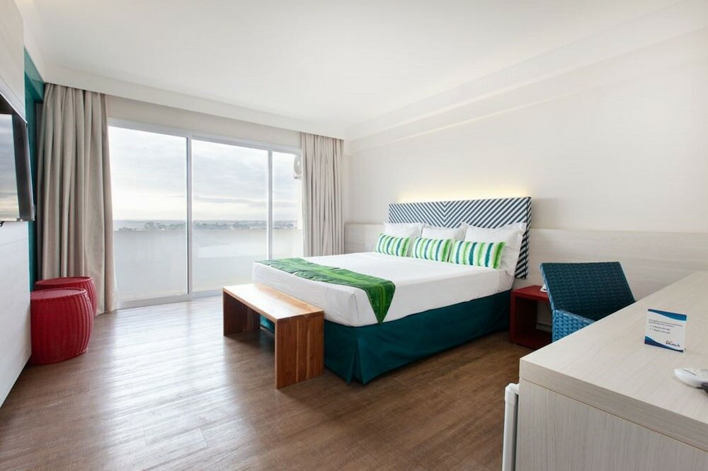 Фото Hot Beach Resort