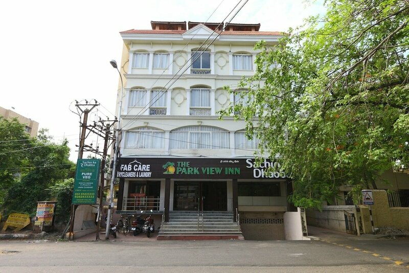 Гостиница Oyo 5208 The Park View Inn в Ченнае