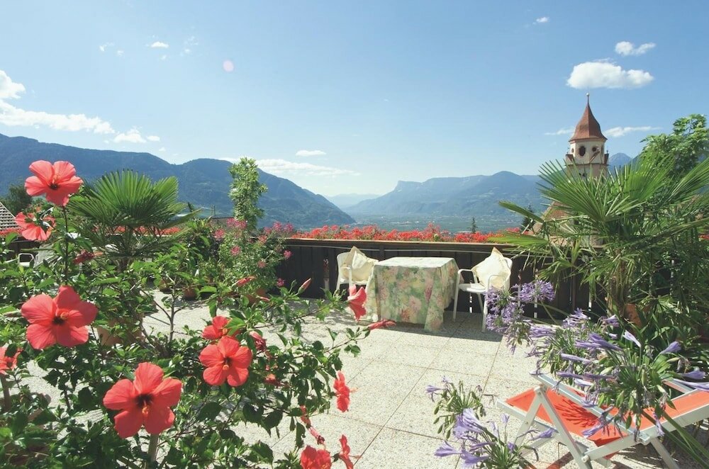 Фото Hotel Mair am Turm