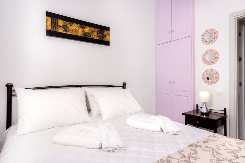 Фото Aspalathos Suites