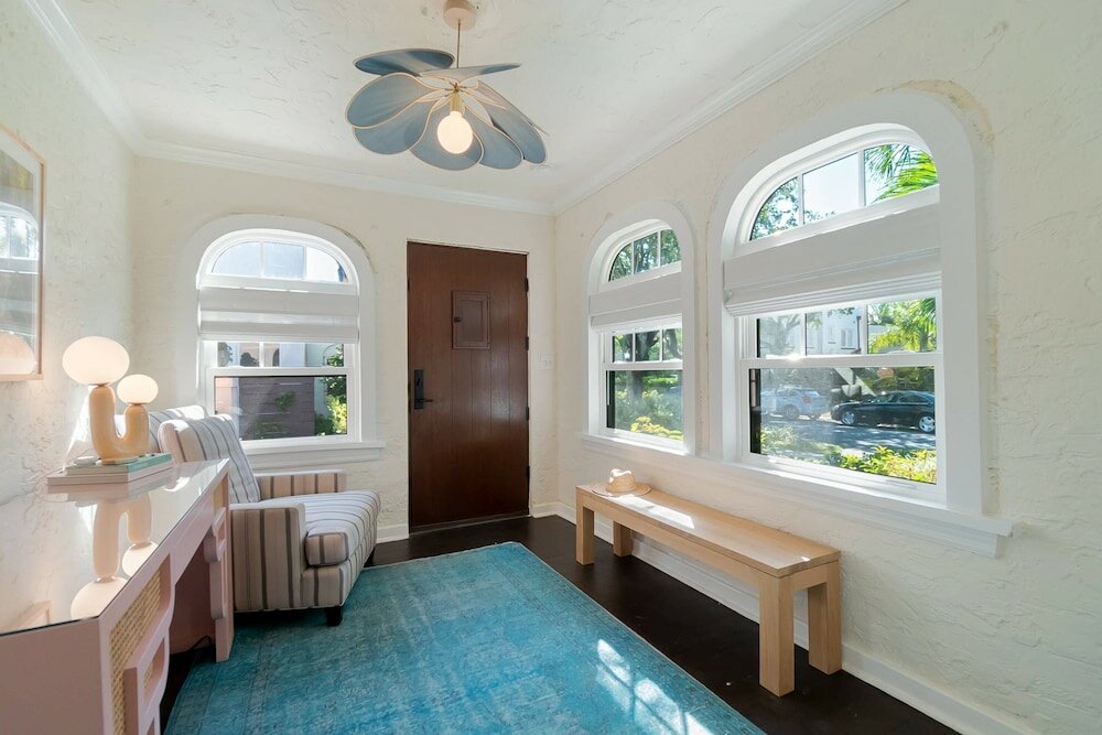 Фото The Palms Cottage Private Pool, Downtown, Beach, The Square