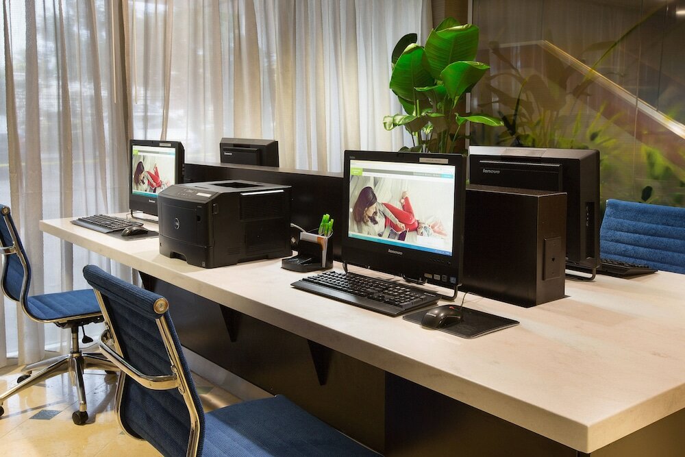 Фото Courtyard by Marriott Fort Lauderdale Beach