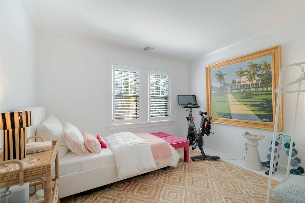 Фото The Palms Cottage Private Pool, Downtown, Beach, The Square