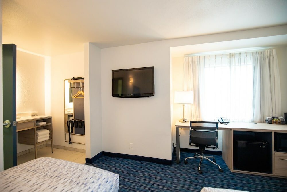 Фото Orange Grove Inn