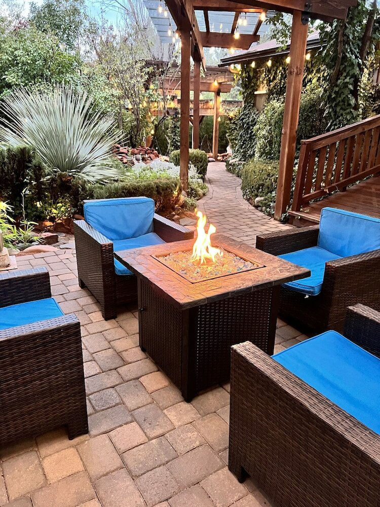 Фото Lantern Light Inn - Romantic Getaway