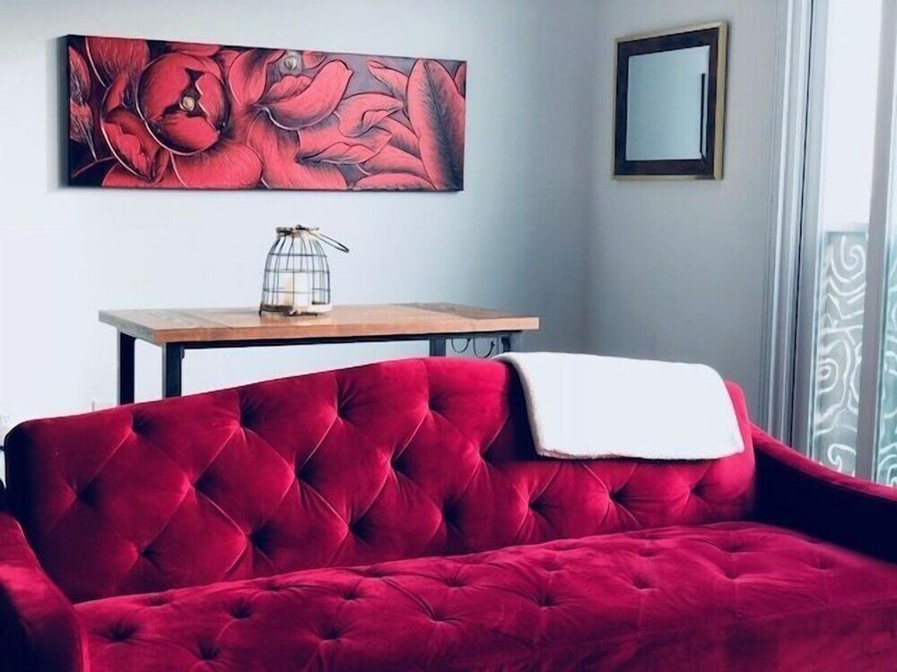 Фото New Lyfe Finest Luxury Apartment