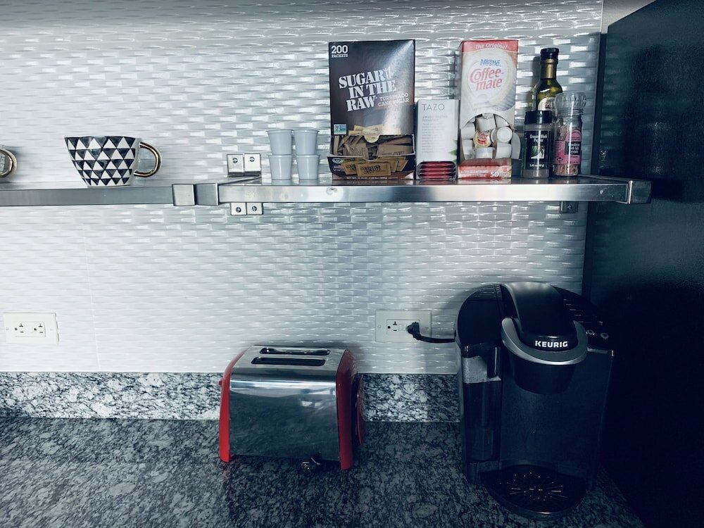 Фото New Lyfe Finest Luxury Apartment