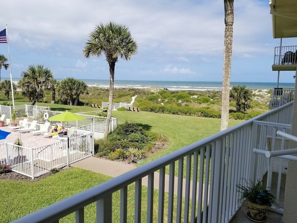 Фото Ocean View 2 Bed, 2 Bath, Steps to the Beach - Spanish Trace 240