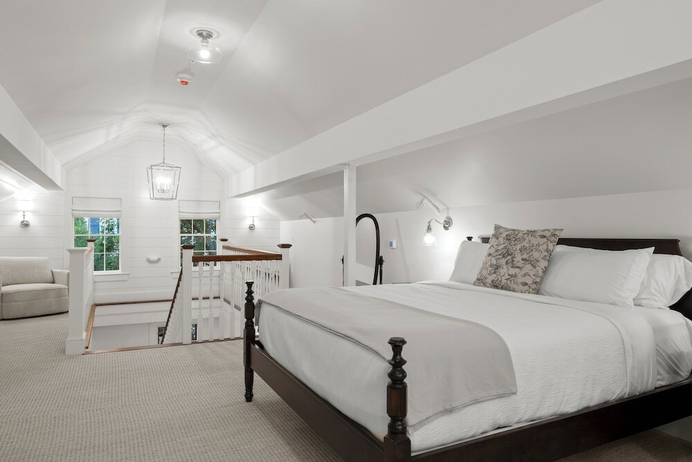 Фото The Davenport Inn