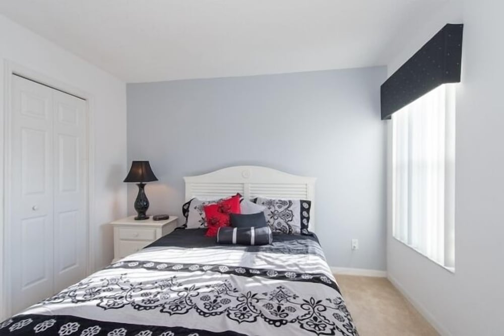 Фото Ov3252 - Hampton Lakes - 5 Bed 4 Baths Villa