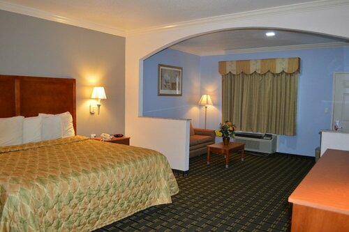 Гостиница Memorylane Inn & Suites в Мемфисе