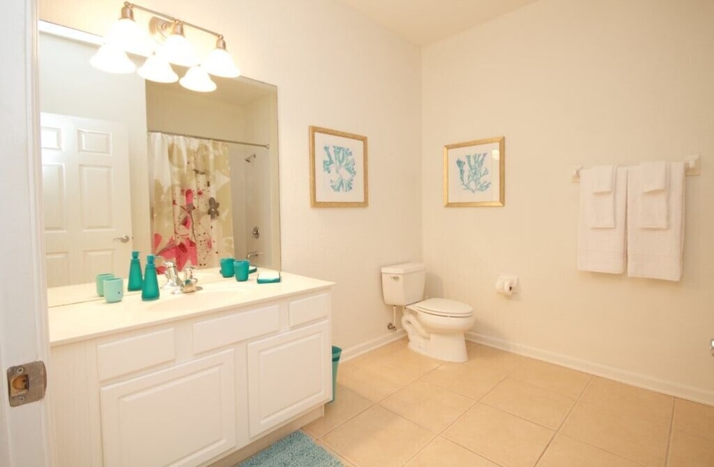 Фото Lake View Treasure 2 Bedroom Condo by Redawning