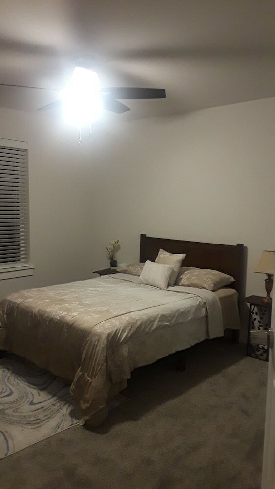 Фото Cozy Quiet Rooms In Safe Neighborhood