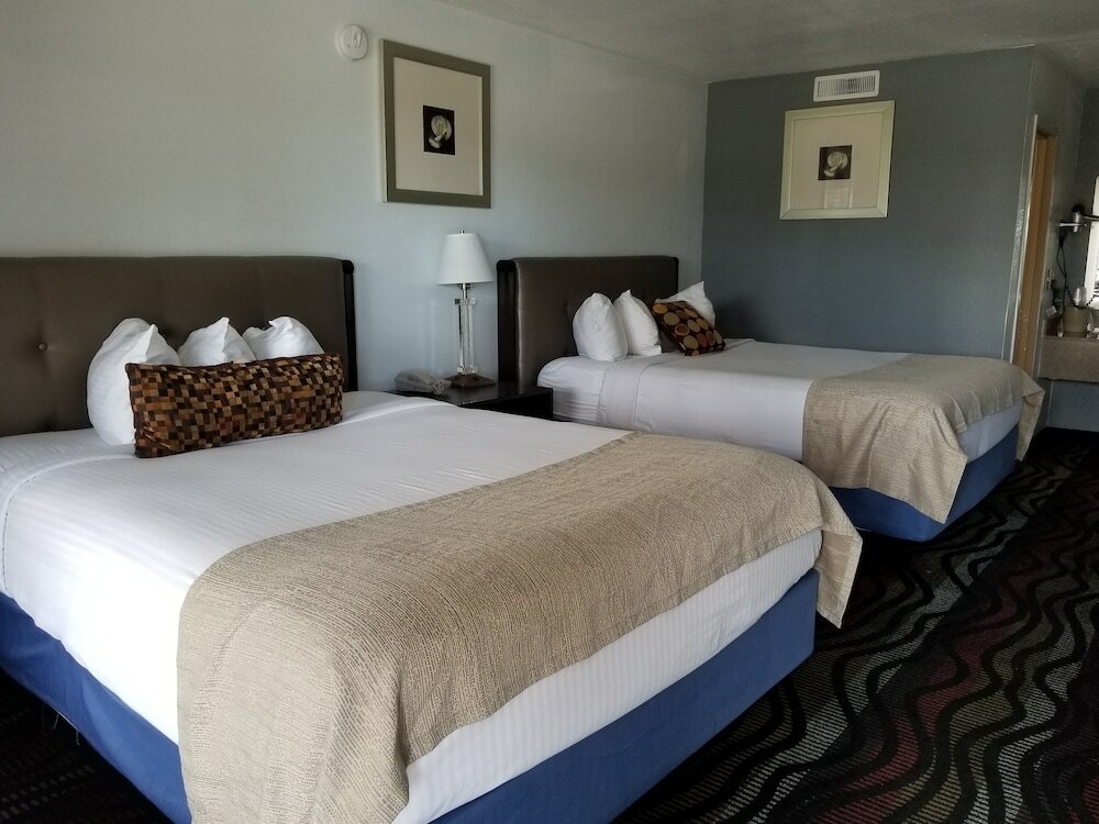 Фото Riverview Inn