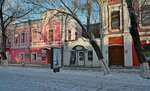 Family of Jewelers (Constitution Street of Kazakhstan, 18) ، صائغ