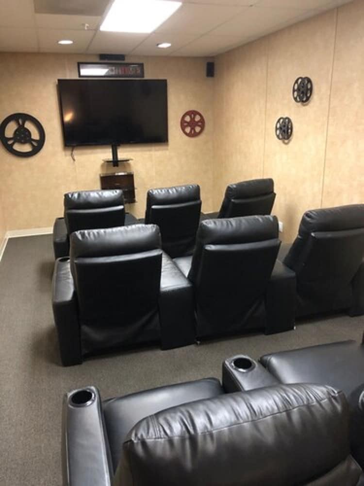 Фото Target Hospitality - Mentone Skillman Station Lodge