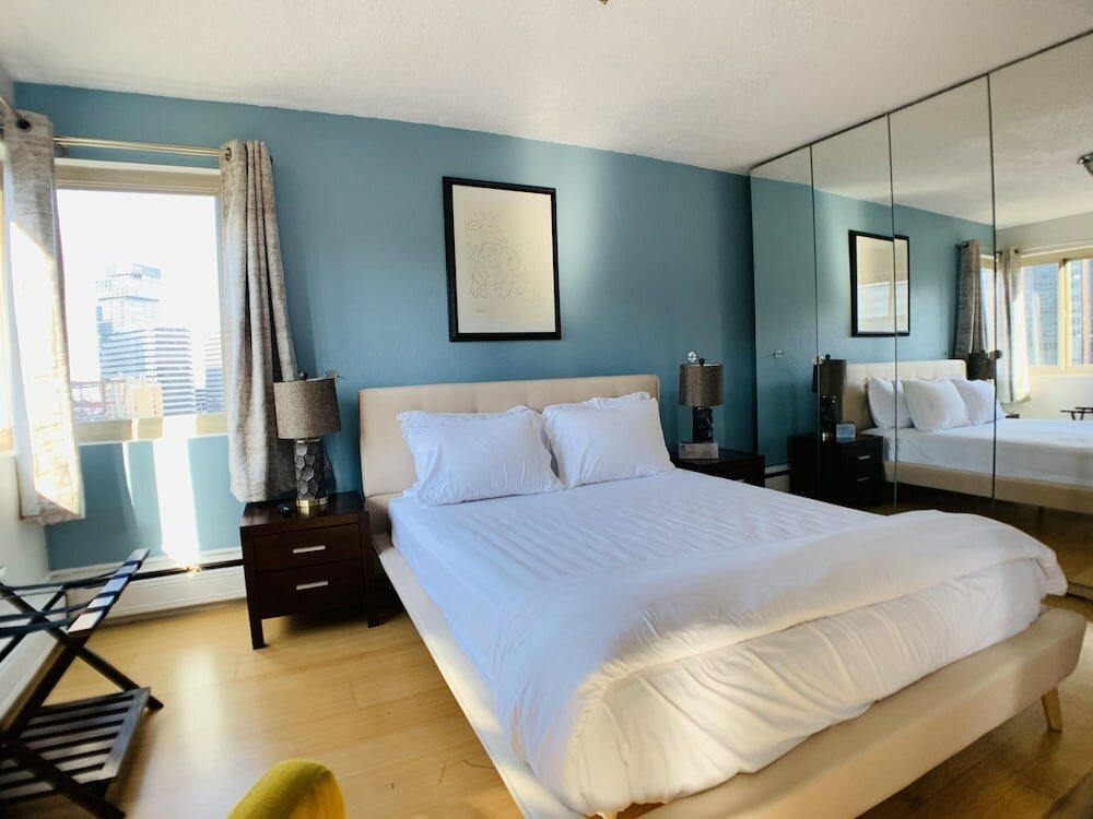 Фото Pikes meets CapHill-Convention Center