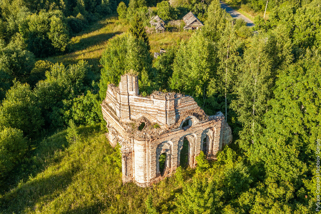 Orthodox church Tserkov Troitsy Zhivonachalnoy V Gruzdovo, Pskov Oblast, photo