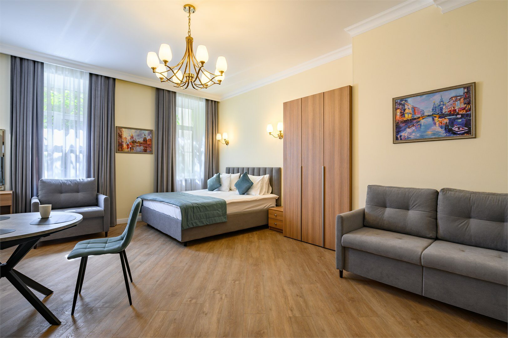 Фото отеля 1