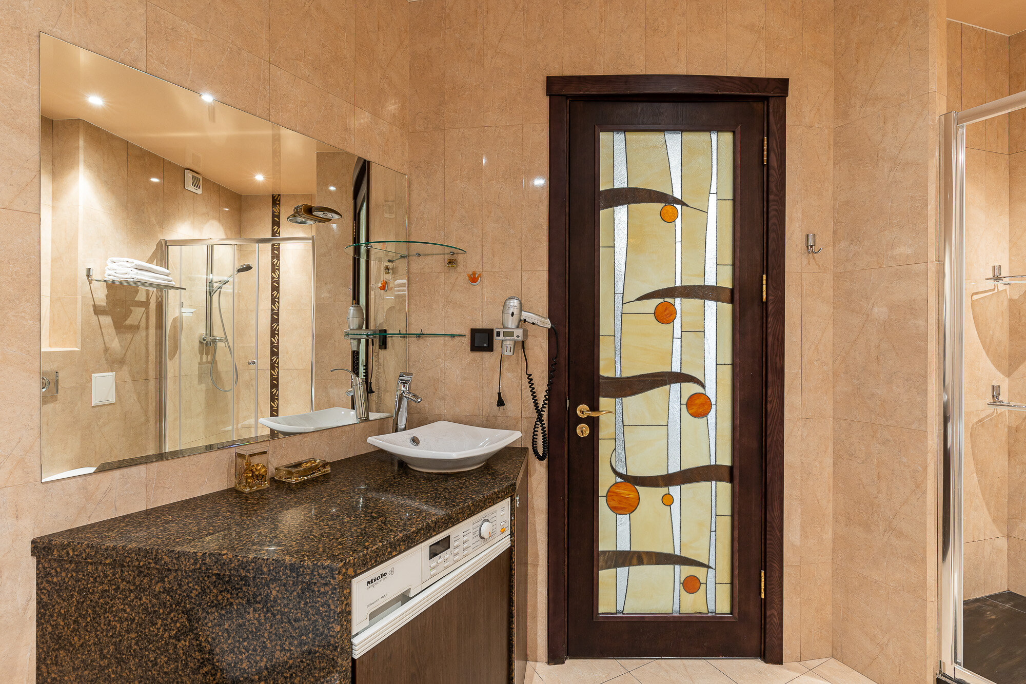 Фото Апартаменты на улице Виноградной 15/1