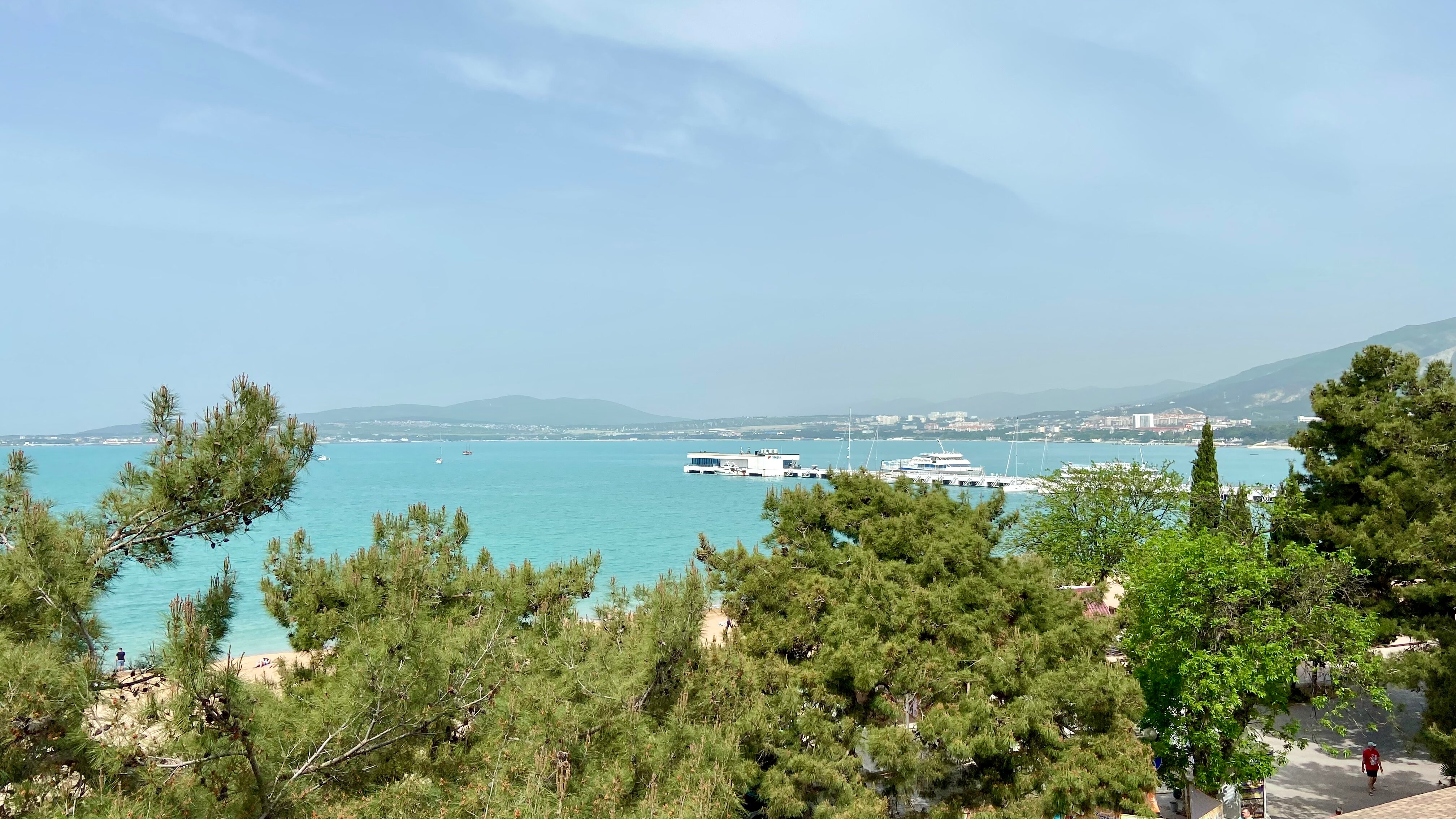 Фото Янтарь