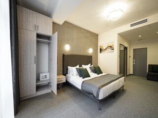 Фото Династия