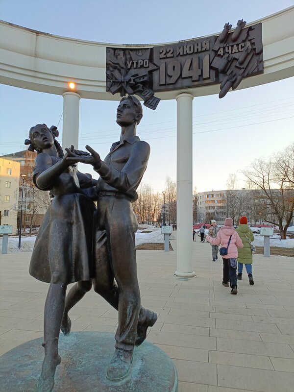 Ogil bolalar etuk ayollarni sikadilar