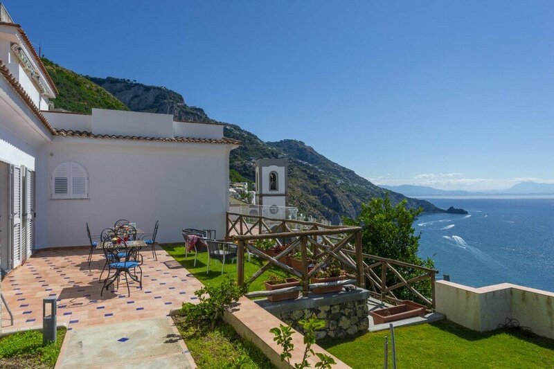 Гостиница Villa Ecuba in Praiano