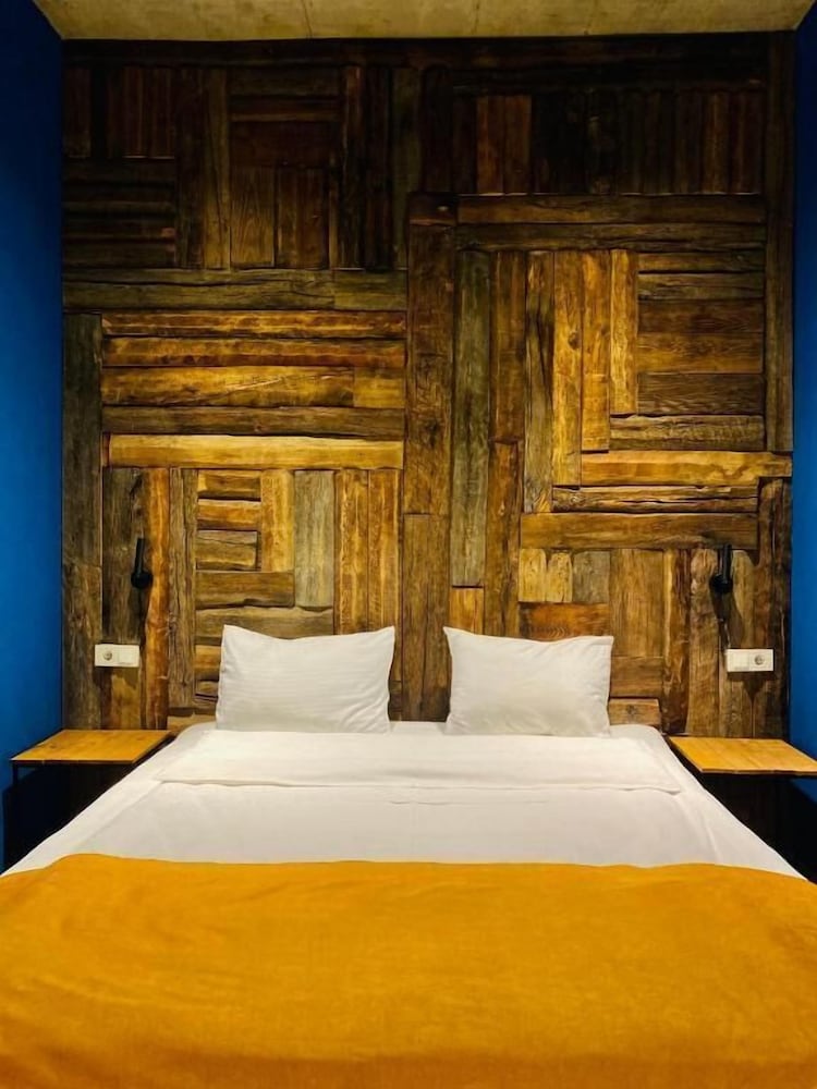 Фото Hotel Misty Mountain