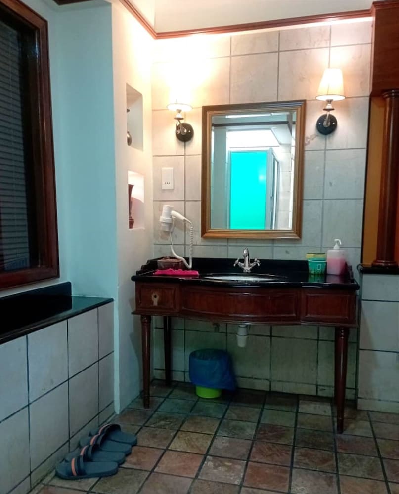 Фото Alpine Lxpd Premium Water Chalet