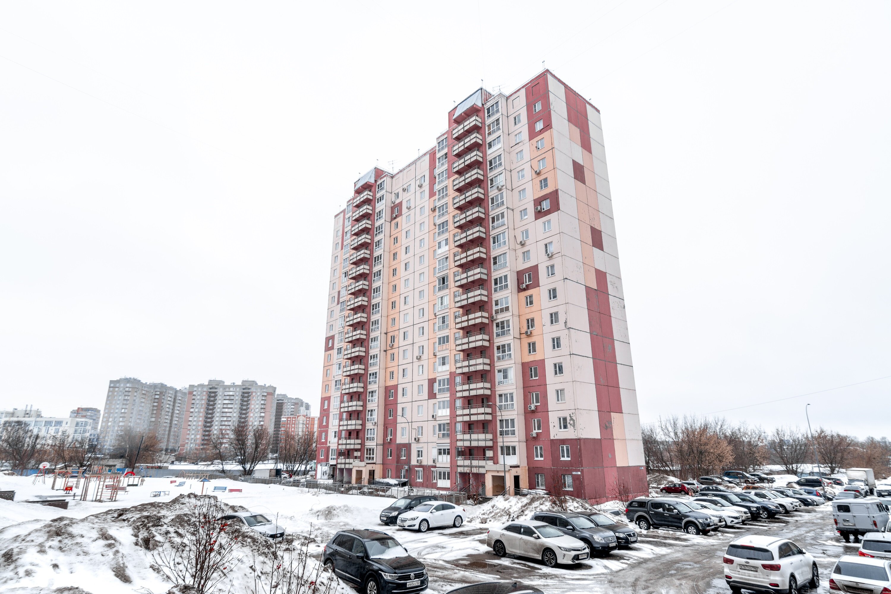 Фото Степаненков на Родионова 43