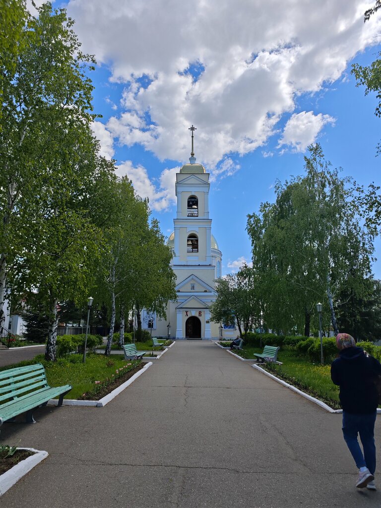 Православный храм Собор святых апостолов Петра и Павла, Нефтекамск, фото