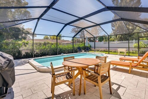 Гостиница Updated Naples Retreat w Private Pool & Patio!