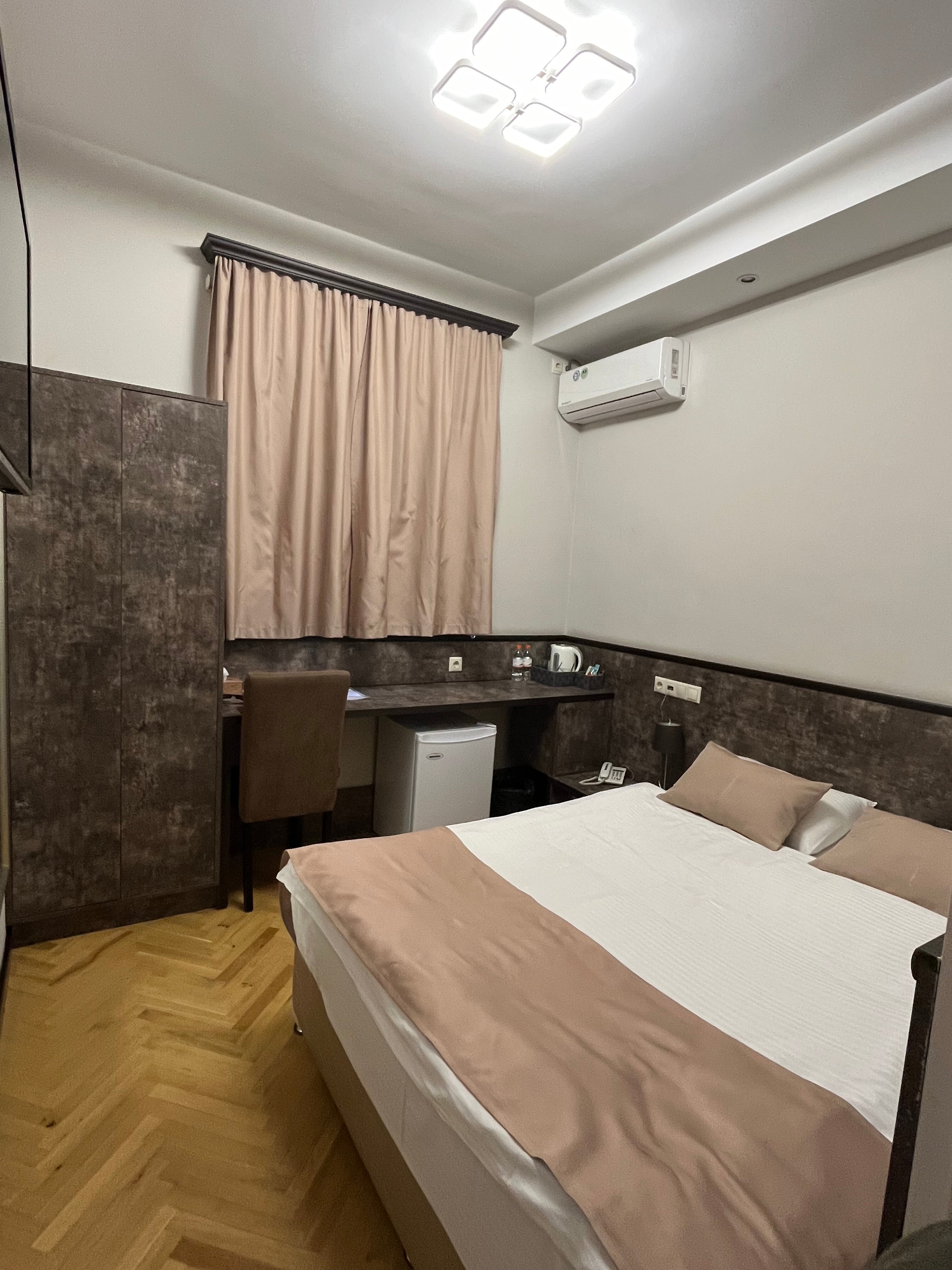 Фото Yerevan Boutique Hotel