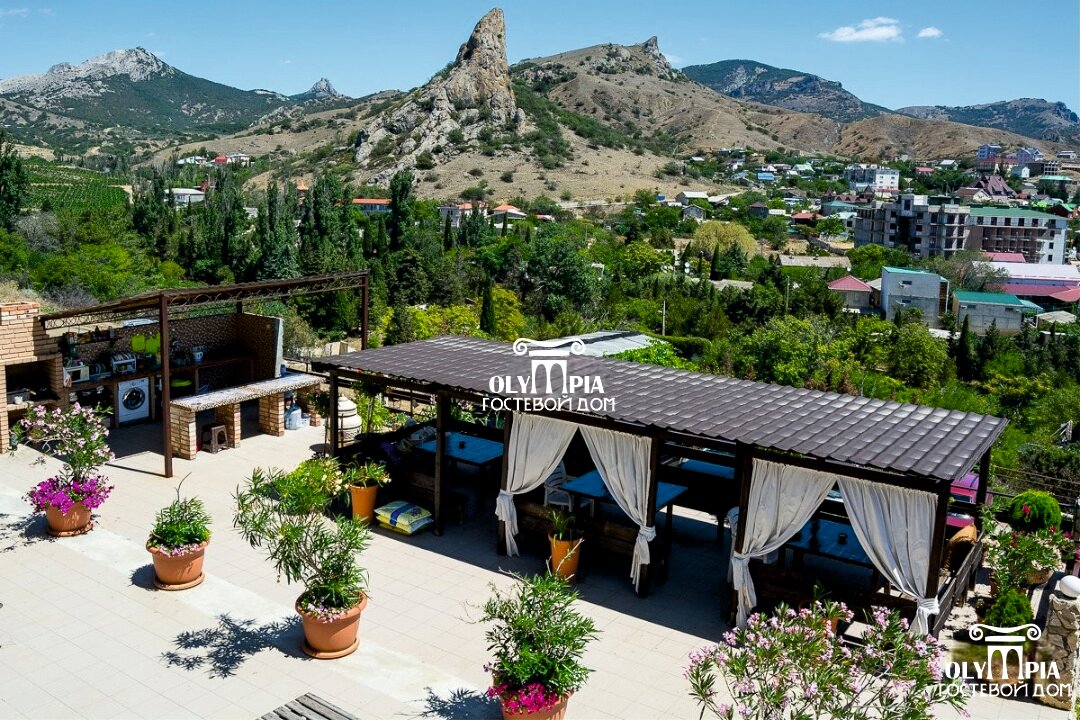 Фото отеля 1