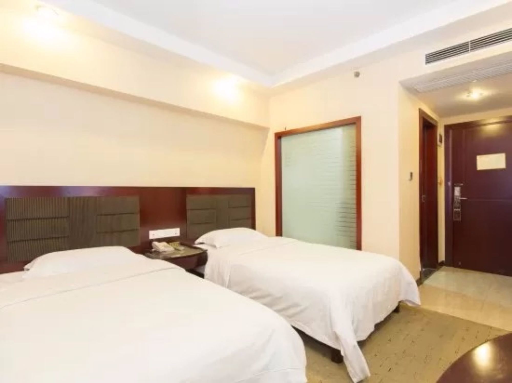 Фото Kaiserdom Hotel Changsha Railway Station