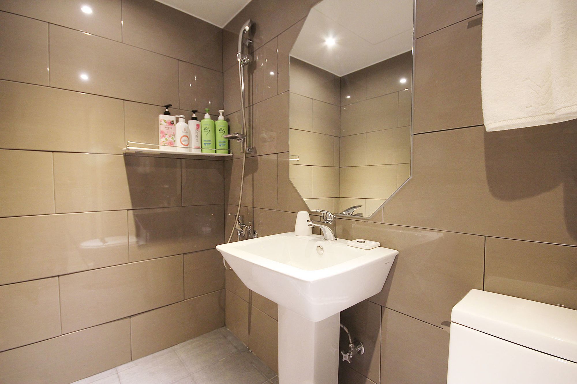 Фото Busan Haeundae Hotel A