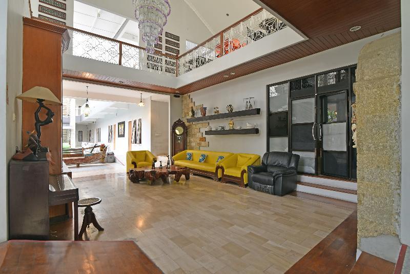 Фото RedDoorz Plus @ Mahendradatta Denpasar