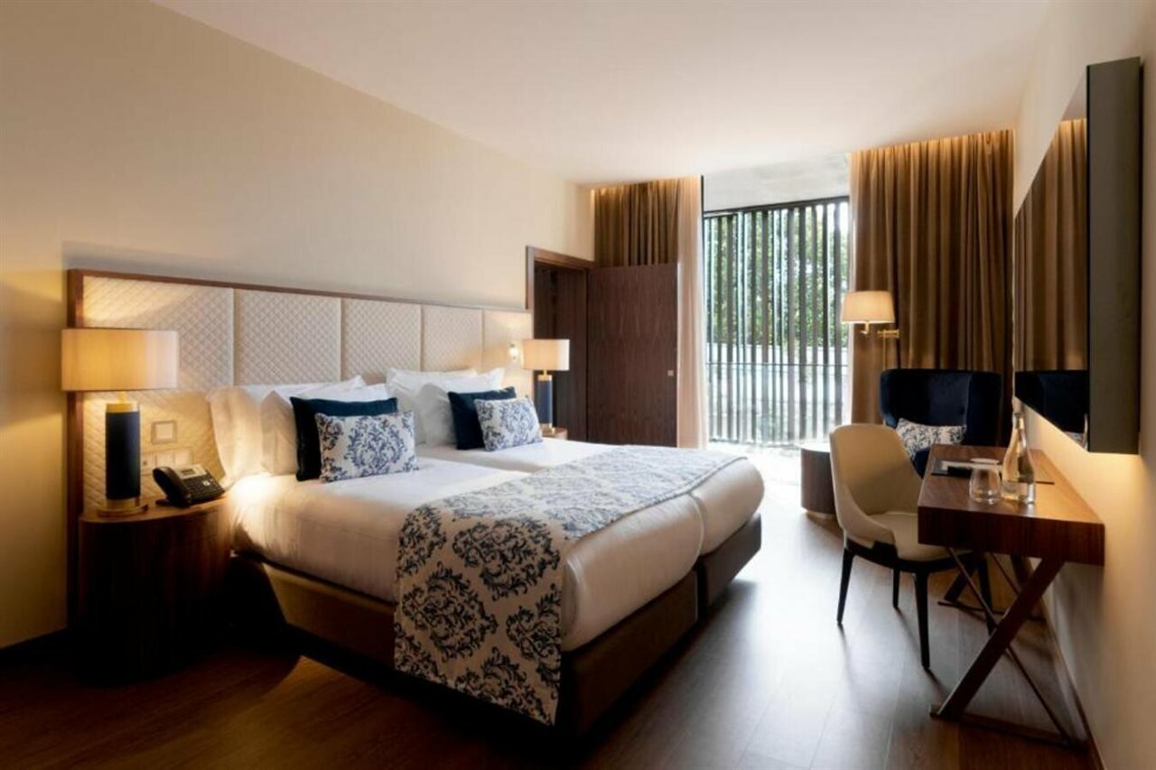 Фото Boeira Garden Hotel Porto Gaia, Curio Collection by Hilton