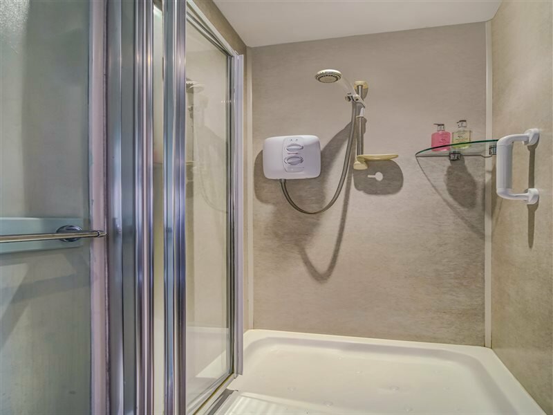 Фото Oyo Avenue House