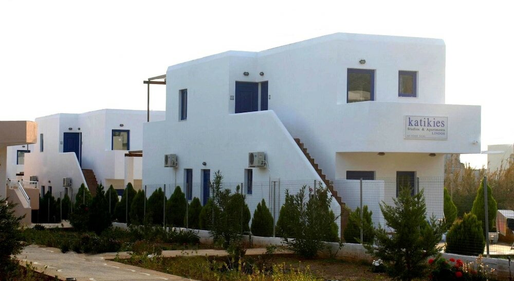 Фото Katikies Studios & Apartments