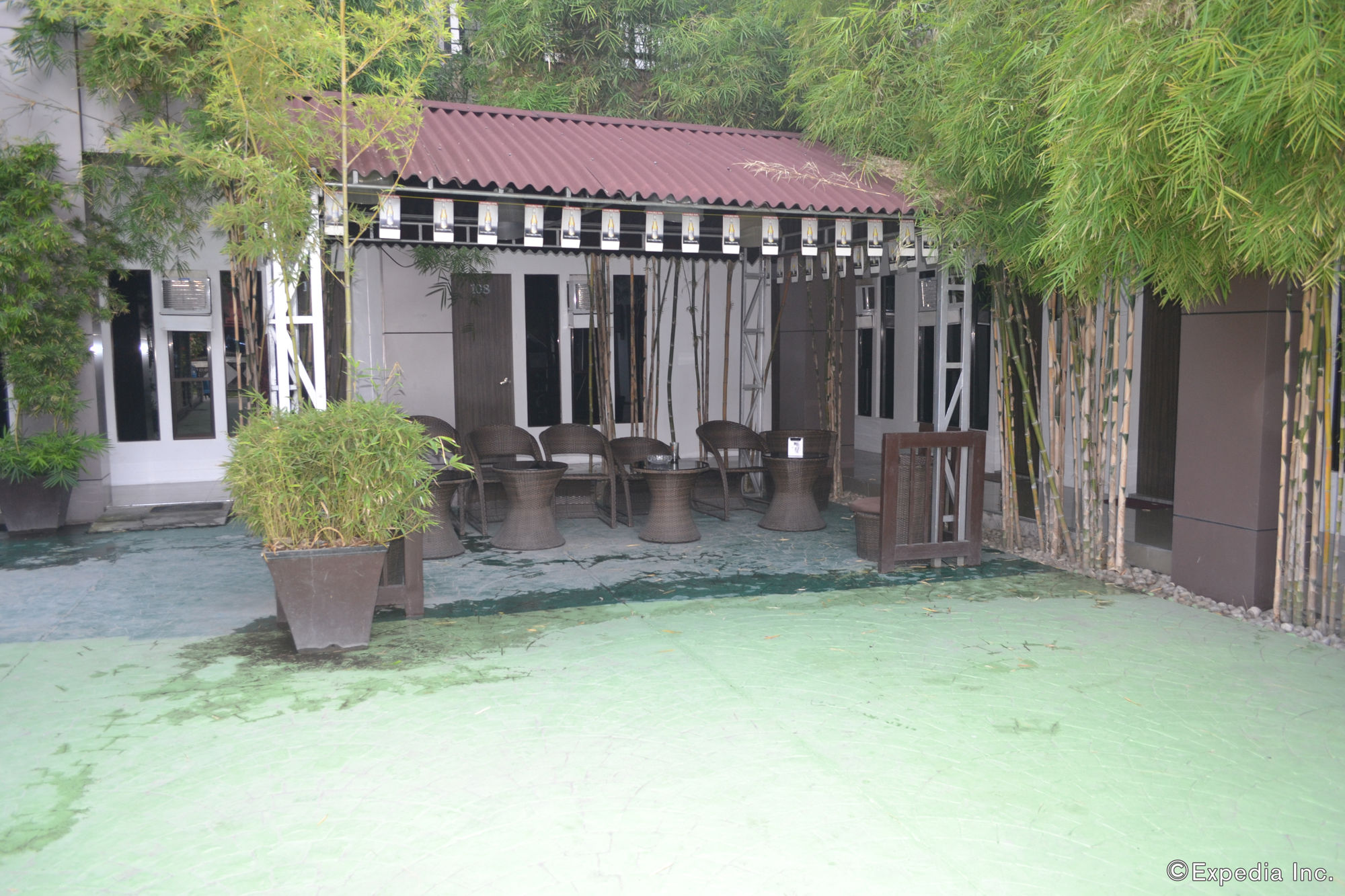 Фото Zanrock MicroHotel