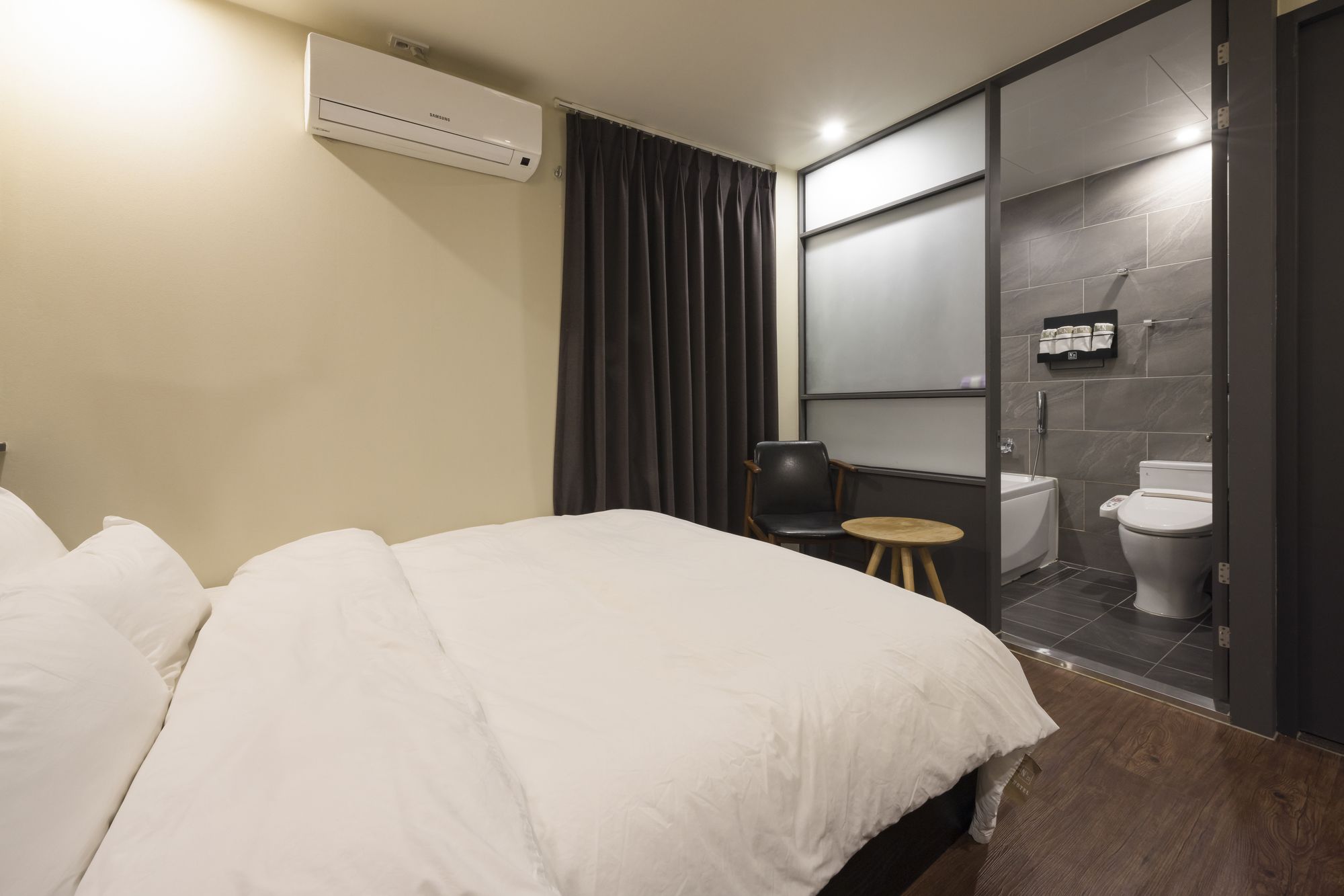 Фото No. 25 Hotel