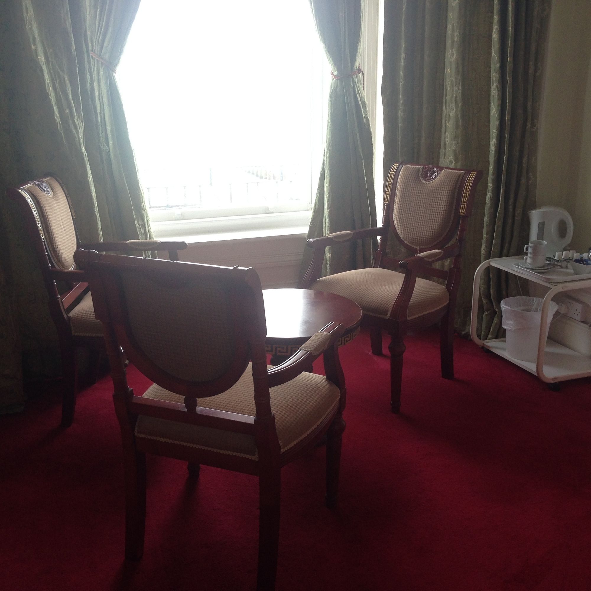 Фото The Glastonbury Hotel